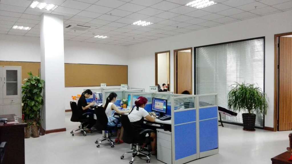 我公司地址迁至防城港市"it小镇门户"